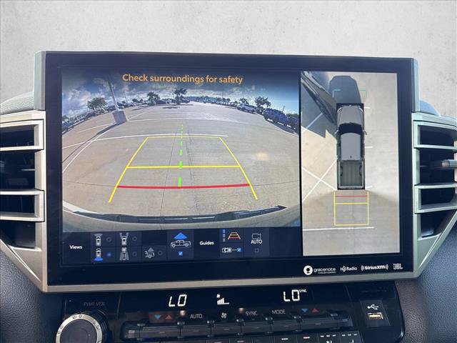 Used 2024 Toyota Tundra Limited AWD/4WD image 12