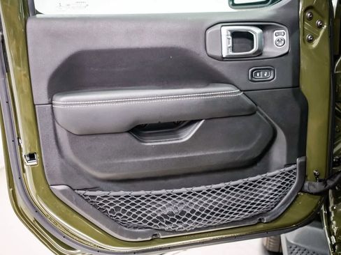 Used 2023 Jeep Wrangler Sahara w/ Safety Group image 19