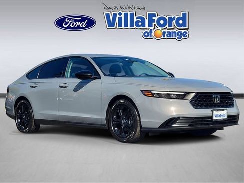 Used 2025 Honda Accord SE image 1