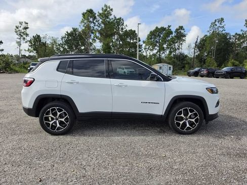 New 2026 Jeep Compass Limited w/ Sun, Sound & Navigation Group AWD/4WD image 3