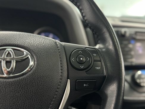 Used 2018 Toyota RAV4 XLE w/ Plus Extra Value Package AWD/4WD image 21
