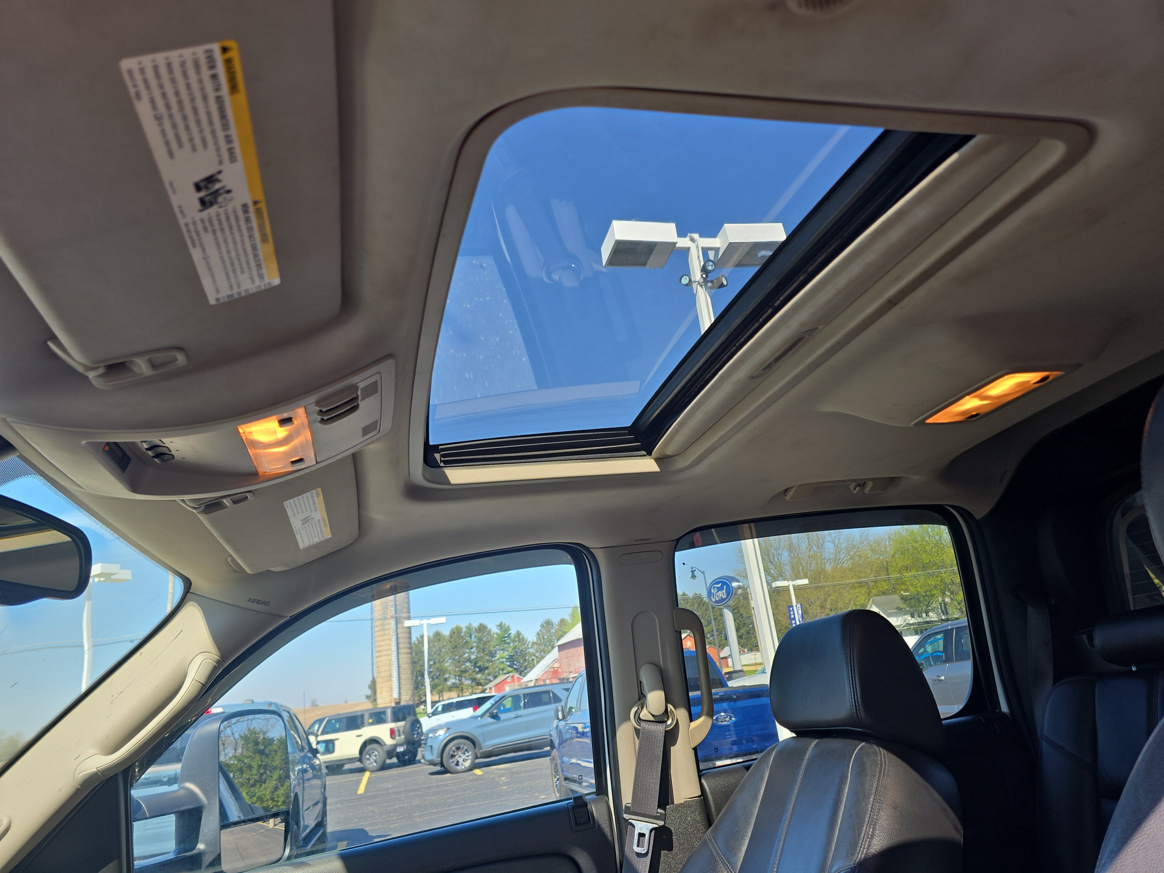 Used 2009 Chevrolet Avalanche LT AWD/4WD image 15
