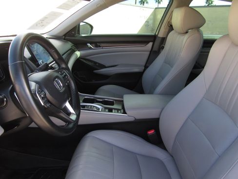 Certified 2020 Honda Accord Touring image 14