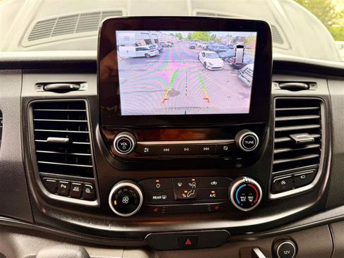 Used 2020 Ford Transit 250 Medium Roof RWD image 9