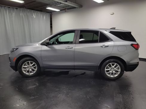 Used 2024 Chevrolet Equinox LS FWD image 5