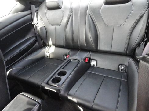 Used 2018 INFINITI Q60 LUXE w/ Sensory Package 2.0T Luxe image 9