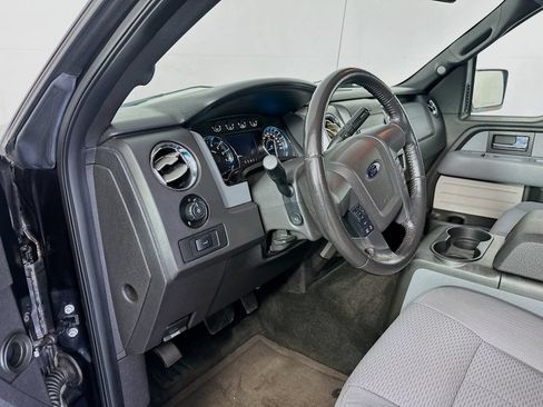 Used 2014 Ford F150 XLT w/ Equipment Group 302A Luxury AWD/4WD image 9