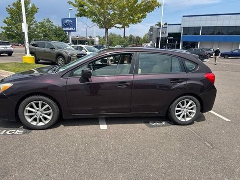 Used 2013 Subaru Impreza 2.0i Premium w/ Popular Pkg 1 AWD/4WD image 11