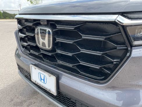 Certified 2025 Honda Pilot Elite image 15