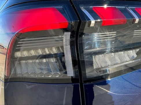 Certified 2025 INFINITI QX80 Sensory image 41