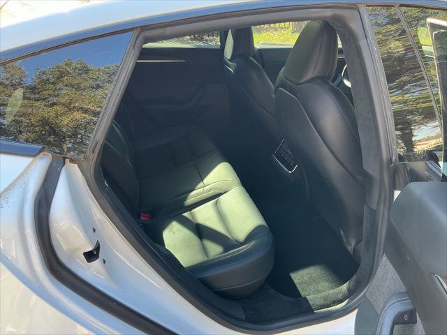 Used 2022 Tesla Model S AWD/4WD image 17