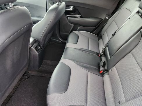 Used 2022 Kia Niro EX w/ Cold Weather Package FWD image 29