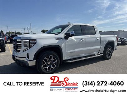 New 2025 GMC Sierra 1500 SLT w/ SLT Premium Package