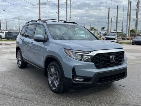 Used 2023 Honda Passport EX-L image 11