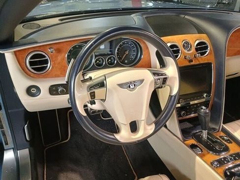Used 2016 Bentley Continental GT image 25