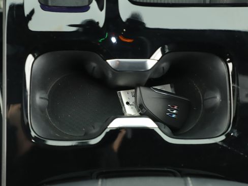 Used 2025 Buick Enclave Sport Touring w/ Super Cruise Package image 21