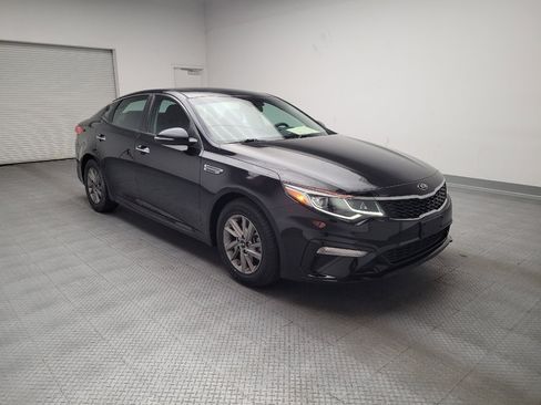 Used 2019 Kia Optima LX image 13