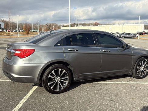 Used 2013 Chrysler 200 Limited w/ Sun/Sound Group image 6