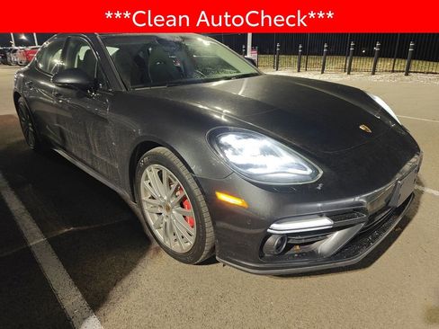 Used 2017 Porsche Panamera Turbo image 3