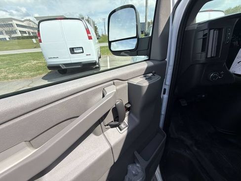 New 2026 GMC Savana 2500 w/ Driver Convenience Package RWD image 12