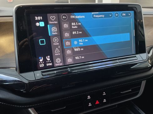 Used 2024 Volkswagen Atlas SE FWD image 26