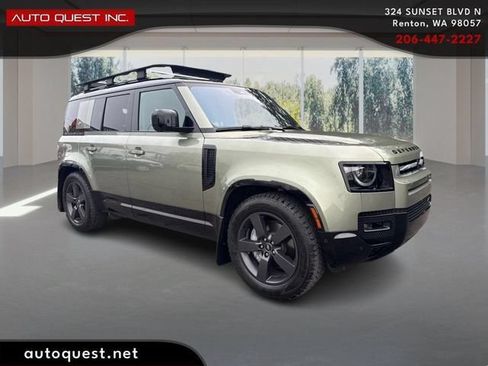 Used 2022 Land Rover Defender 110 X-Dynamic SE AWD/4WD image 3