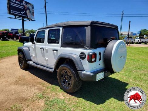 Used 2018 Jeep Wrangler Unlimited Sport AWD/4WD image 4