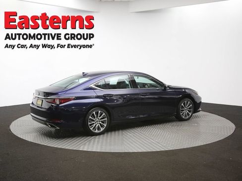 Used 2019 Lexus ES 350 w/ Premium Package image 40