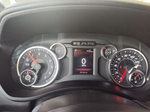 Used 2025 RAM 2500 Big Horn AWD/4WD image 15