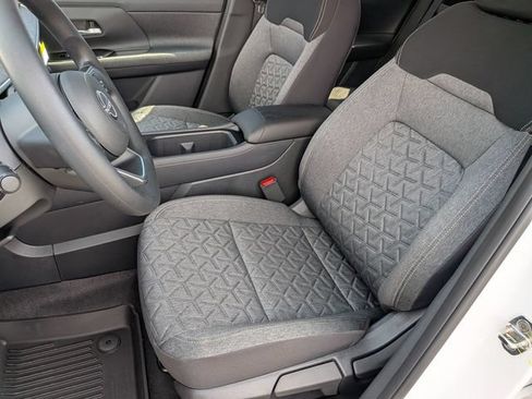 New 2026 Nissan Kicks SV FWD image 14