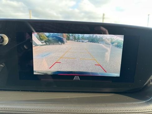 Used 2024 Buick Encore GX Sport Touring w/ Comfort Package image 16