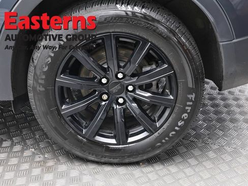 Used 2020 Cadillac XT4 Premium Luxury w/ Sun And Sound Package AWD/4WD image 8