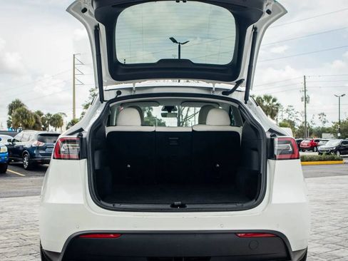 Used 2022 Tesla Model Y Performance AWD/4WD image 14