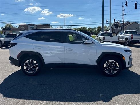 Certified 2025 Hyundai Tucson SEL image 7