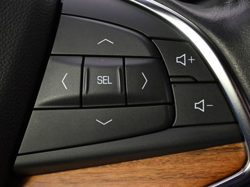 Used 2021 Cadillac XT5 Premium Luxury image 35