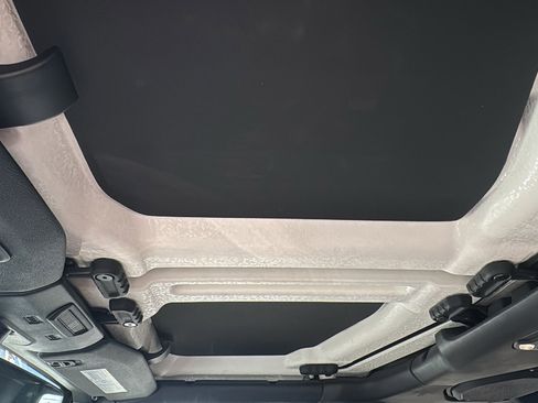 Certified 2022 Jeep Gladiator Rubicon w/ LED Lighting Group image 11