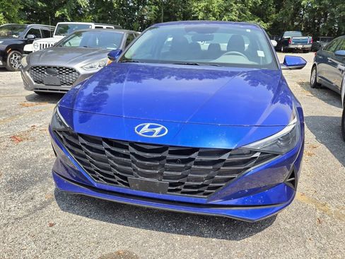 Used 2023 Hyundai Elantra SEL w/ Convenience Package FWD image 5