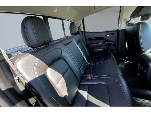 Used 2016 GMC Canyon SLT image 23