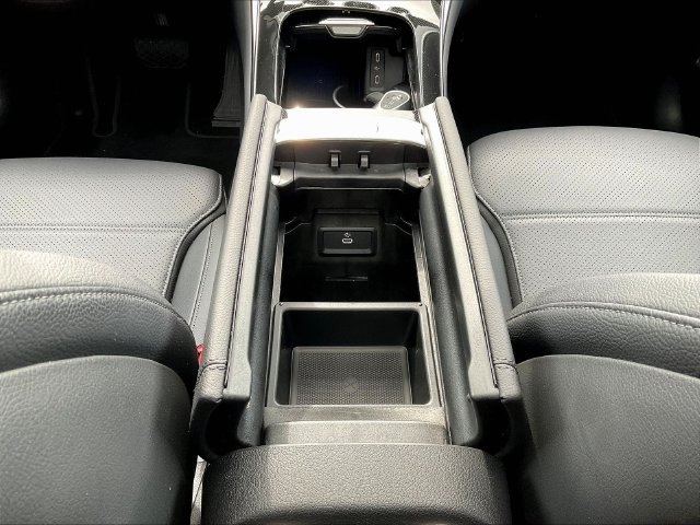 Used 2026 Mercedes-Benz GLC 300 4MATIC image 18