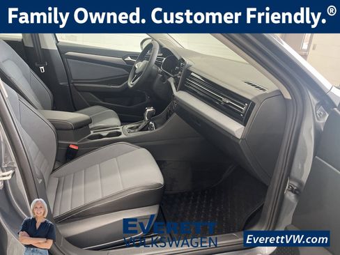 New 2026 Volkswagen Jetta SE image 38