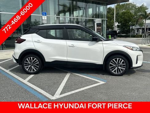 Used 2021 Nissan Kicks SV FWD image 5