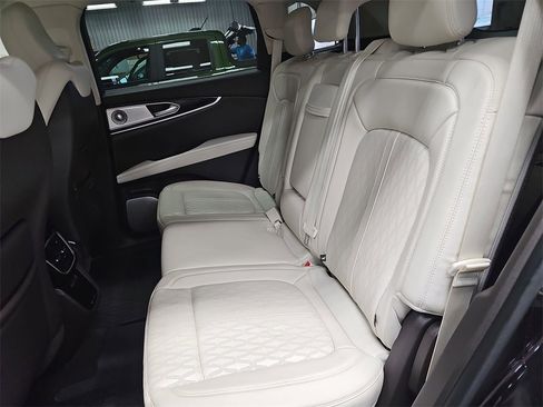 Used 2022 Lincoln Nautilus Black Label image 14