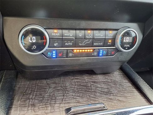 Used 2021 Ford Expedition Max Limited image 20