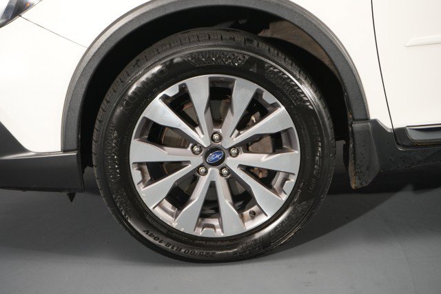 Used 2018 Subaru Outback 3.6R Touring AWD/4WD image 57