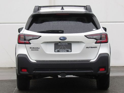 Used 2025 Subaru Outback Onyx Edition image 7