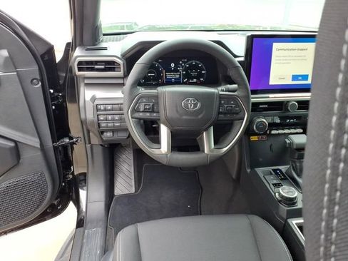 New 2026 Toyota Tacoma TRD Off-Road w/ TRD Off Road Upgrade Package AWD/4WD image 9