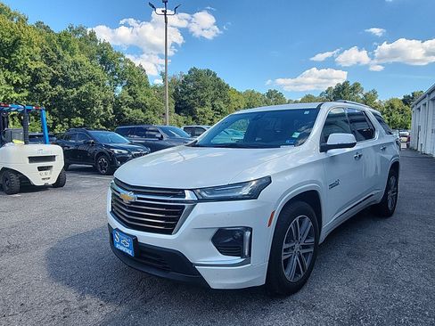 Used 2022 Chevrolet Traverse High Country w/ LPO, Floor Liner Package AWD/4WD image 1