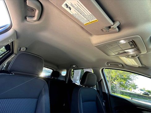 Used 2022 GMC Terrain SLE image 22