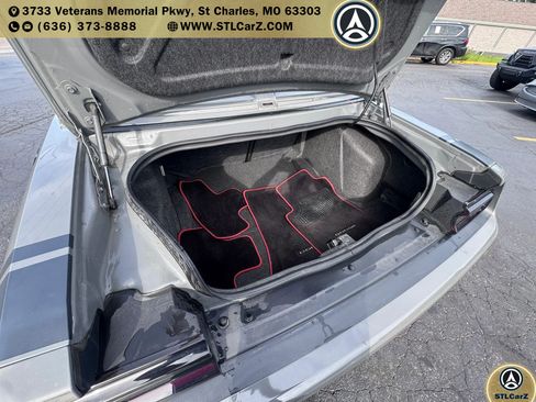 Used 2017 Dodge Challenger R/T Scat Pack RWD image 15