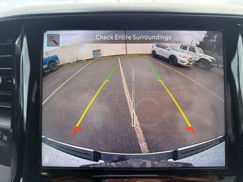 Used 2024 RAM 1500 Laramie AWD/4WD image 33